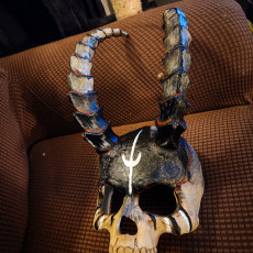 Picture of print of MASK "SKULL WITH HORNS"