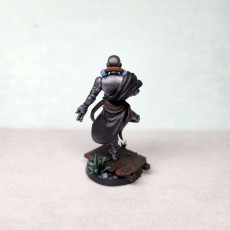 Picture of print of Warforged Monk (2 Versions)