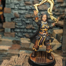 Picture of print of Female Mage Casting Spell