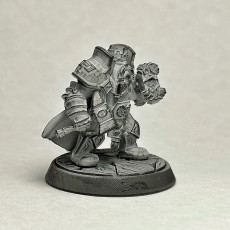 Picture of print of Dwarf Leader Attack