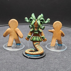 Picture of print of Gingerbread Medusa & Victoms - 3 Models -  PRESUPPORTED - Illustrated and Stats - 32mm scale