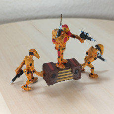 Picture of print of Modular Multi-Part Droids