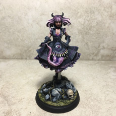 Picture of print of Mimic girl 32mm and 75mm pre-supported
