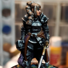 Picture of print of Ester Sunwalker [PRE-SUPPORTED] Female Paladin Cleric 32mm